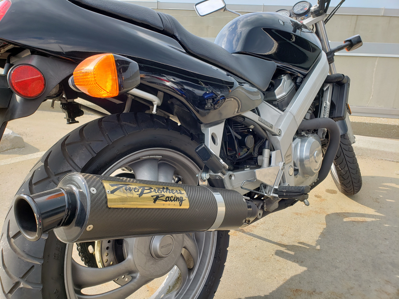 Illustration for article titled The Honda NT650 Hawk is the best first bike
